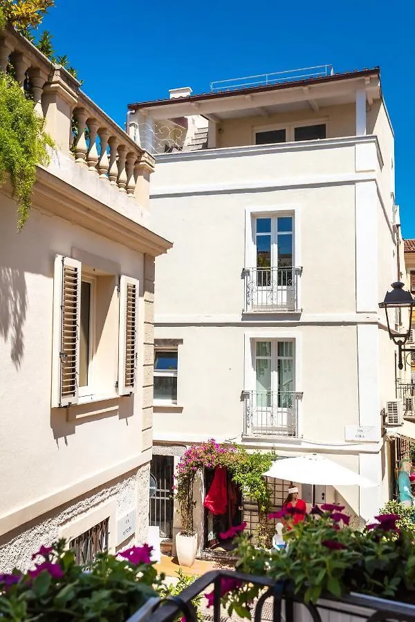 Nocleg ze śniadaniem Reef Suites Olbia Włochy